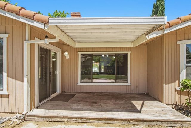 1246 Paseo Redondo Dr, Merced, CA 95348