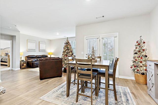 141 Olivia Cir, Chapel Hill, TN 37034