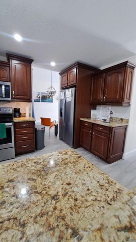 7021 Galleon Cove, Riviera Beach, FL 33418