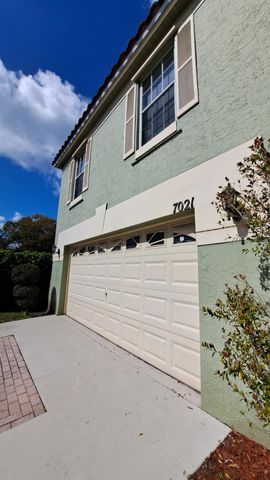 7021 Galleon Cove, Riviera Beach, FL 33418