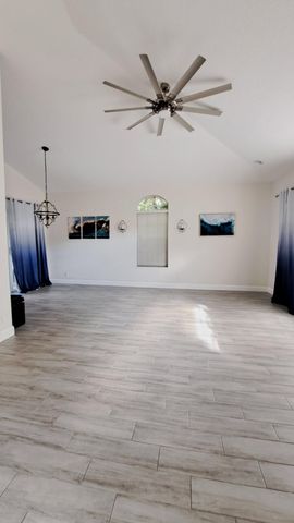 7021 Galleon Cove, Riviera Beach, FL 33418