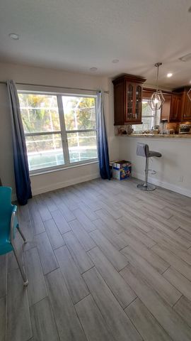 7021 Galleon Cove, Riviera Beach, FL 33418