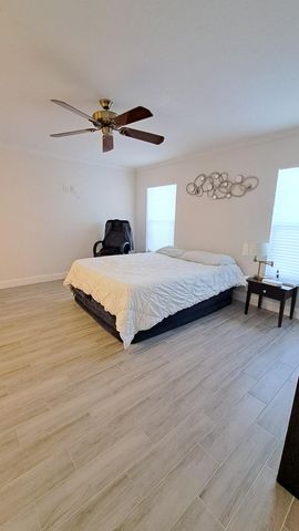 7021 Galleon Cove, Riviera Beach, FL 33418