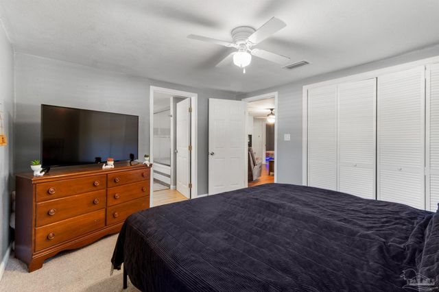 6608 Magnolia St, Milton, FL 32570