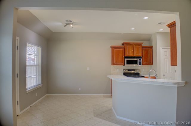 4812 S 195th East Avenue, Broken Arrow, OK 74014