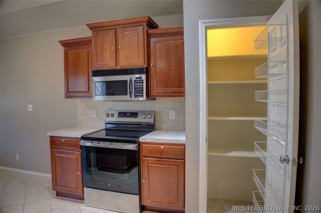 4812 S 195th East Avenue, Broken Arrow, OK 74014