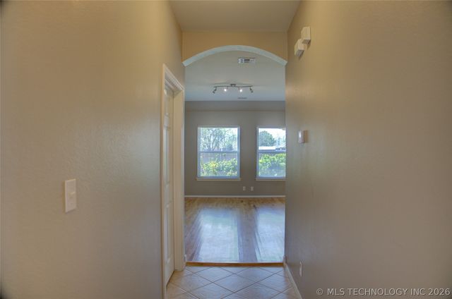 4812 S 195th East Avenue, Broken Arrow, OK 74014