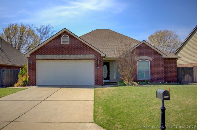 4812 S 195th East Avenue, Broken Arrow, OK 74014