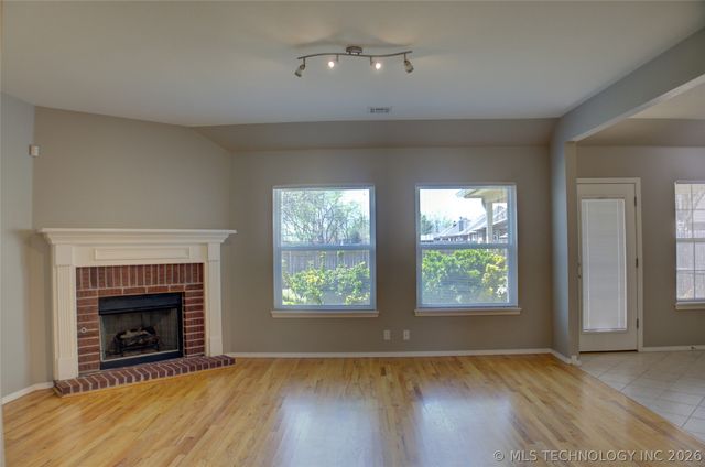 4812 S 195th East Avenue, Broken Arrow, OK 74014