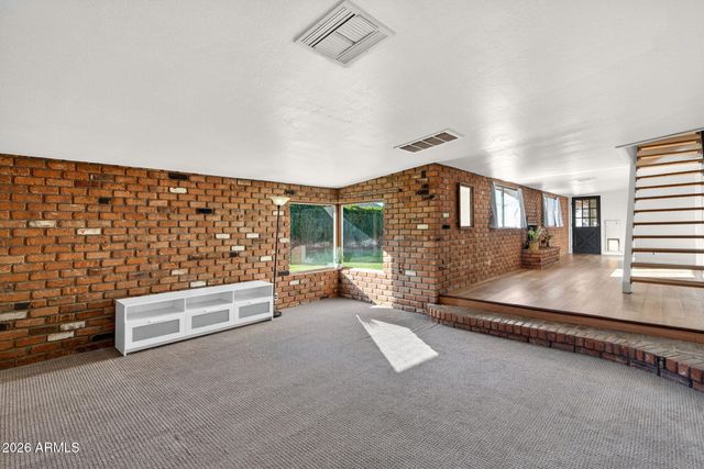 2142 W Meadow Drive, Phoenix, AZ 85023