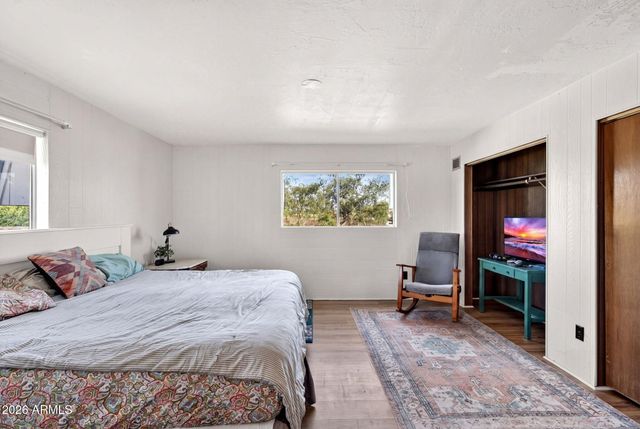 2142 W Meadow Drive, Phoenix, AZ 85023
