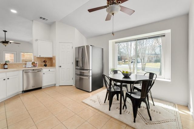 100 Pecanwood S, Kyle, TX 78640