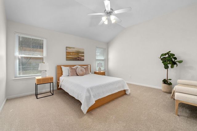 100 Pecanwood S, Kyle, TX 78640