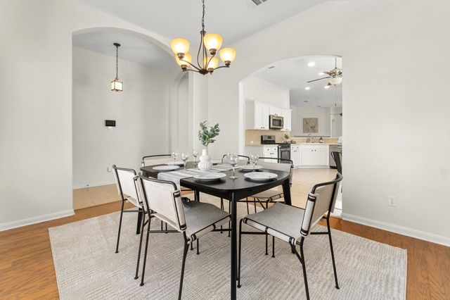 100 Pecanwood S, Kyle, TX 78640