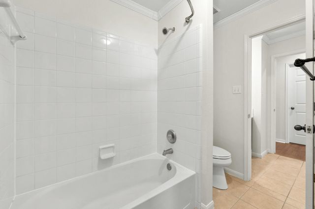 100 Pecanwood S, Kyle, TX 78640