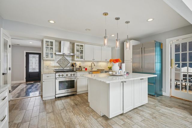 25 NATHAN WAY, Wayne, NJ 07470