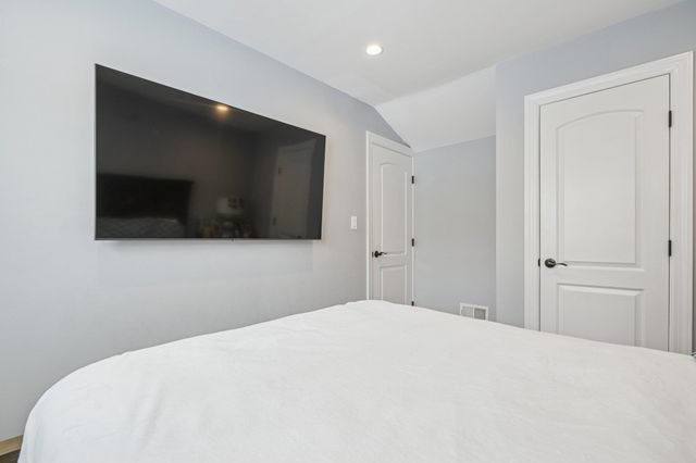 25 NATHAN WAY, Wayne, NJ 07470