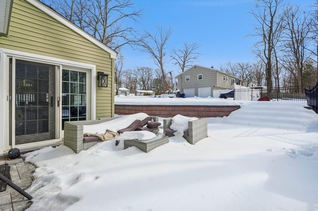 25 NATHAN WAY, Wayne, NJ 07470