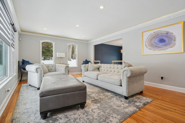 25 NATHAN WAY, Wayne, NJ 07470