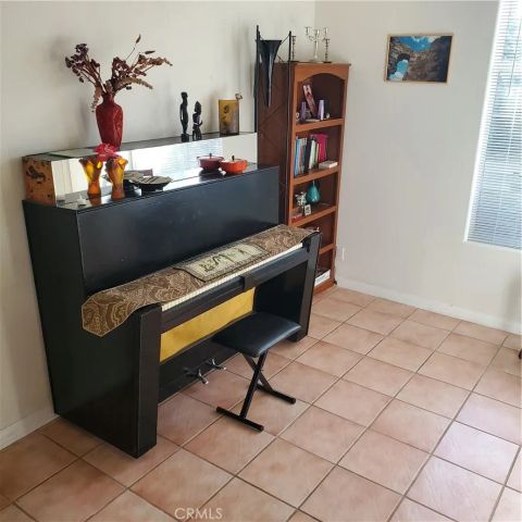 12944 Woodbridge Street, Studio City, CA 91604