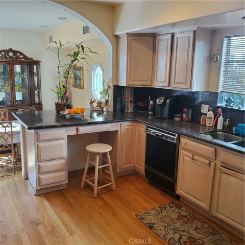 12944 Woodbridge Street, Studio City, CA 91604