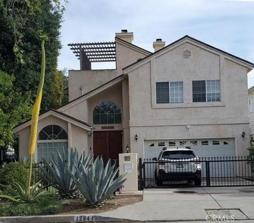12944 Woodbridge Street, Studio City, CA 91604