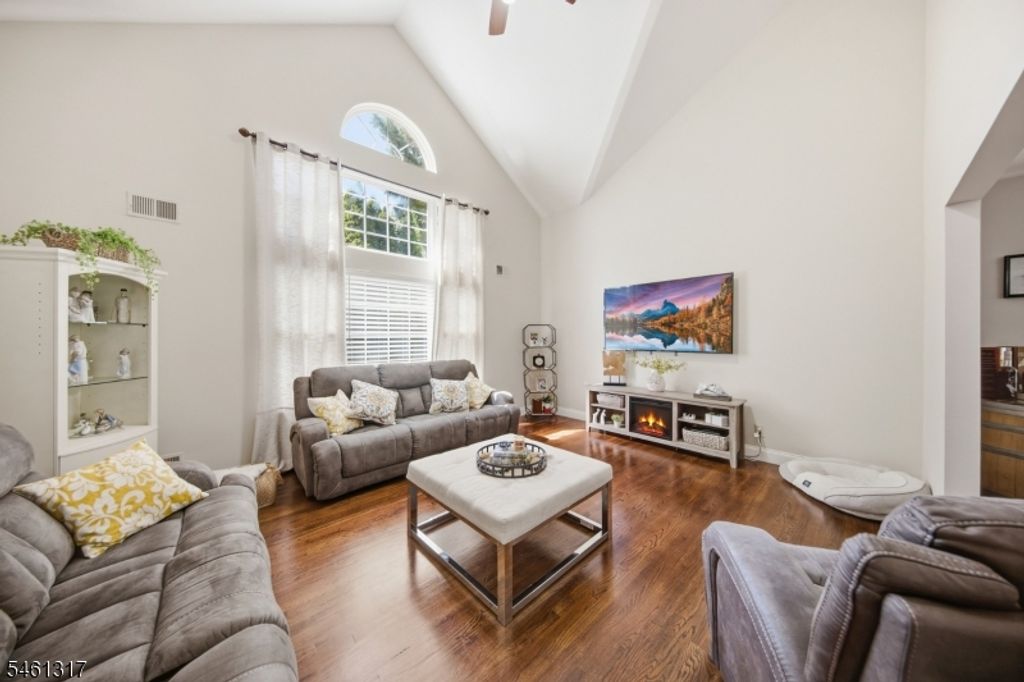 18 Metro Vista Dr, Hawthorne Boro, NJ 07506 — photo 3