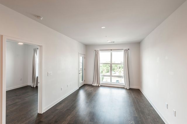 1677 54th Ave N Apt 438, Nashville, TN 37209
