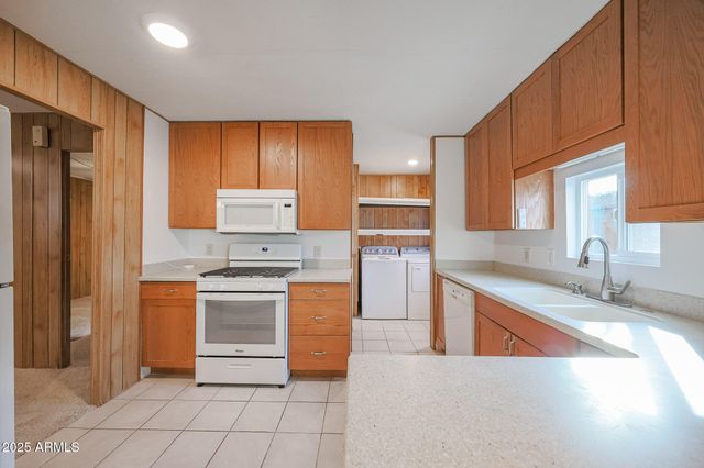 10951 N 91st Avenue 61, Peoria, AZ 85345