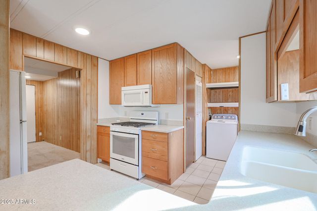 10951 N 91st Avenue 61, Peoria, AZ 85345