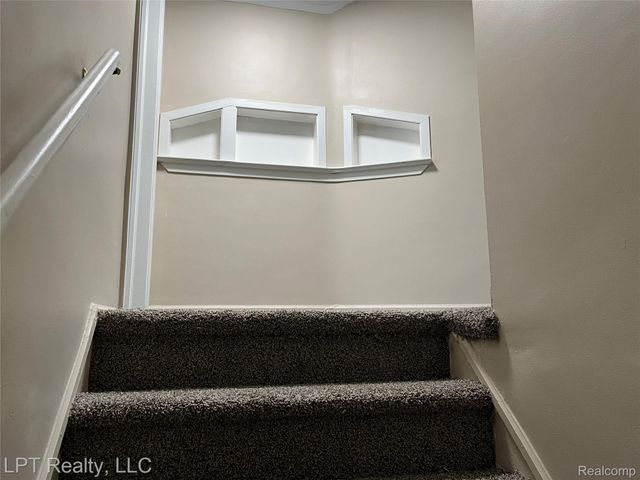 19490 Goldwin Street, Southfield, MI 48075