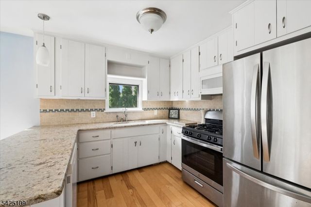 11 Oakdale Rd, Parsippany-troy Hills Twp., NJ 07834