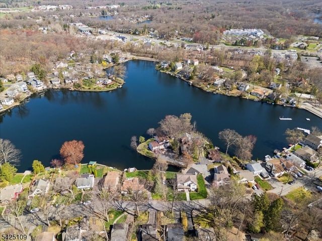 11 Oakdale Rd, Parsippany-troy Hills Twp., NJ 07834