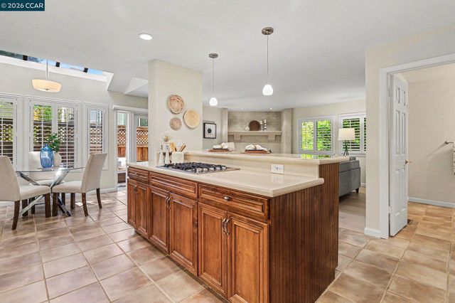 1827 Lamplight Court, Walnut Creek, CA 94597