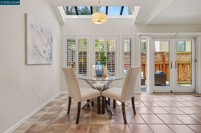 1827 Lamplight Court, Walnut Creek, CA 94597