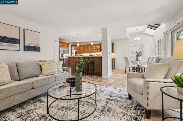 1827 Lamplight Court, Walnut Creek, CA 94597