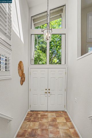 1827 Lamplight Court, Walnut Creek, CA 94597