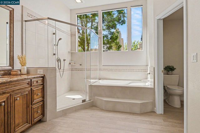 1827 Lamplight Court, Walnut Creek, CA 94597