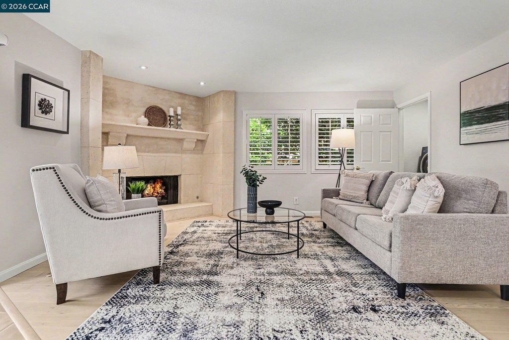 1827 Lamplight Court, Walnut Creek, CA 94597