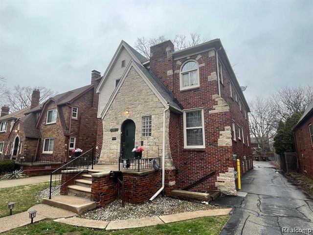 4830 Grayton, Detroit, MI 48224