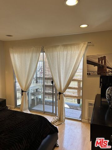 320 S Ardmore Ave, Los Angeles, CA 90020