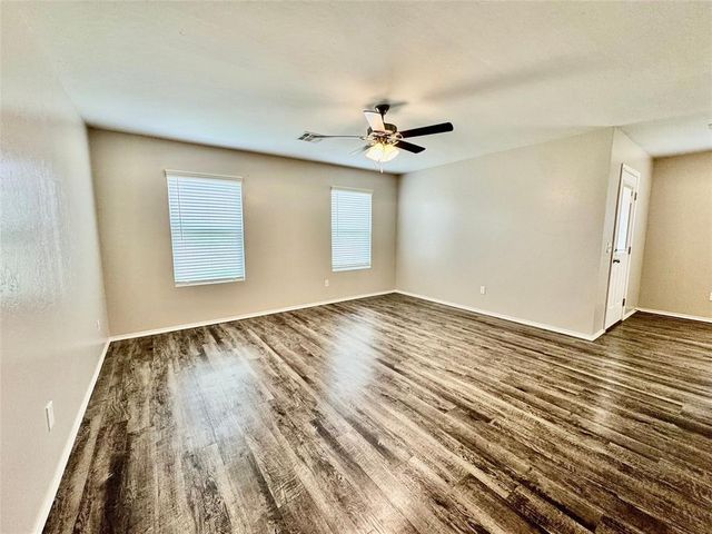 11516 Ruger Road, Yukon, OK 73099
