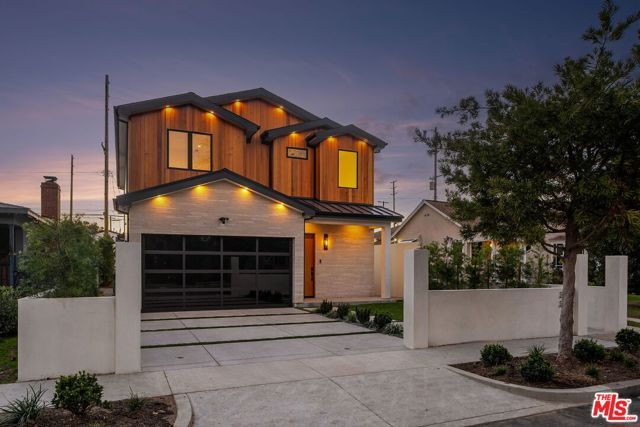 3517 Redwood Avenue, Los Angeles, CA 90066