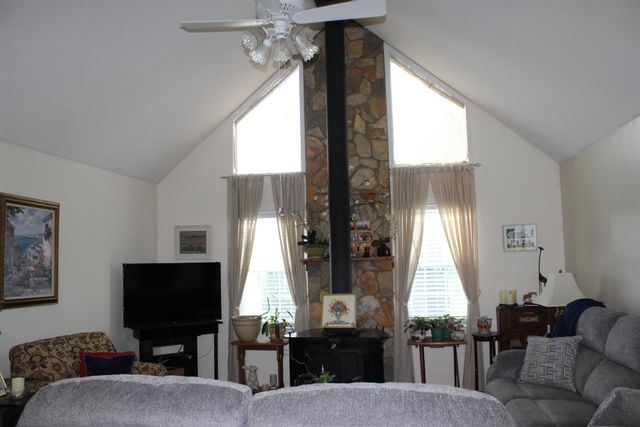 1170 Hanging Rock Road, Boiling Springs, SC 29316