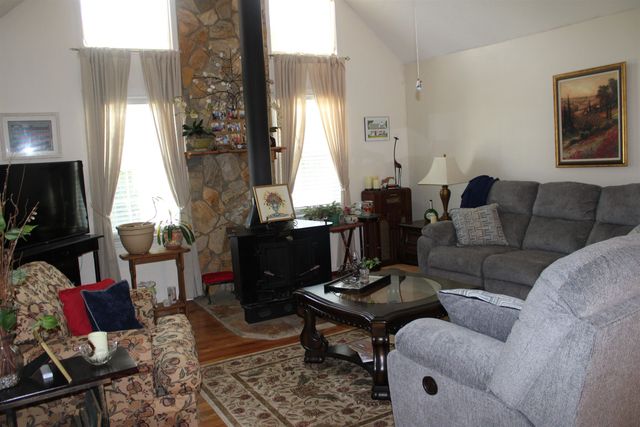 1170 Hanging Rock Road, Boiling Springs, SC 29316