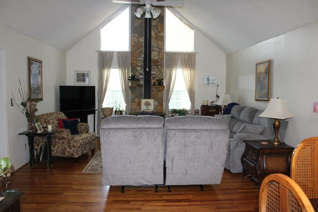 1170 Hanging Rock Road, Boiling Springs, SC 29316