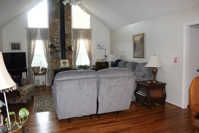 1170 Hanging Rock Road, Boiling Springs, SC 29316