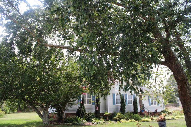 1170 Hanging Rock Road, Boiling Springs, SC 29316