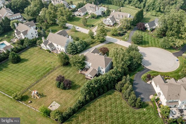 1040 BRICK HOUSE FARM LN, Newtown Square, PA 19073