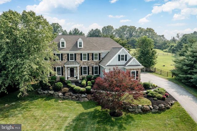 1040 BRICK HOUSE FARM LN, Newtown Square, PA 19073